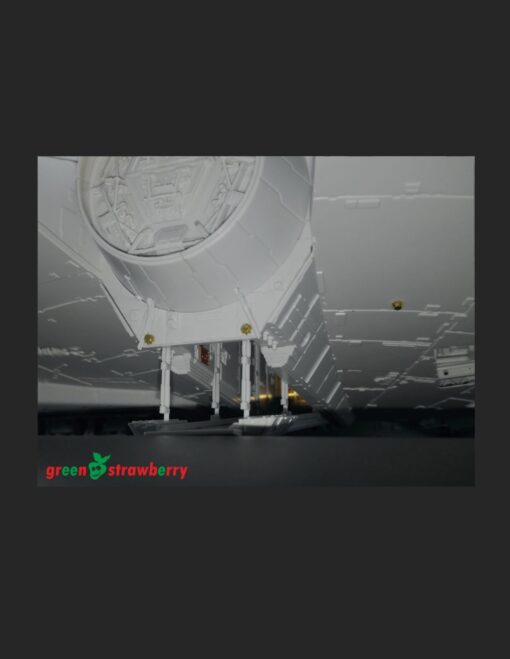 Green Strawberry 1/72 PE detail set for Bandai YT-1300 "Millennium Falcon" - Landing and position lights 06618-1_72